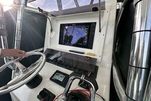 33ft Contender Yacht For Sale