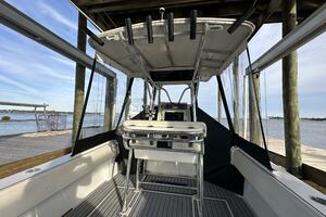 33ft Contender Yacht For Sale