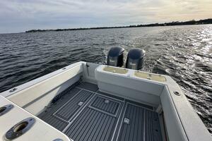 33ft Contender Yacht For Sale