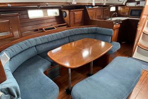 Pura Vida 46ft Beneteau Yacht For Sale
