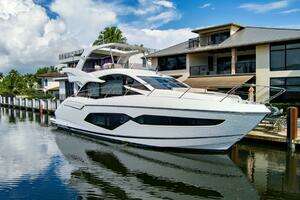 2020 Sunseeker Manhattan 52 thumbnail 1