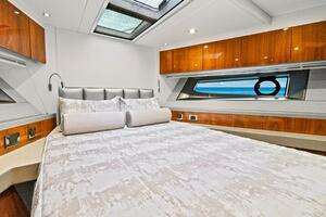 2020 Sunseeker Manhattan 52 thumbnail 38
