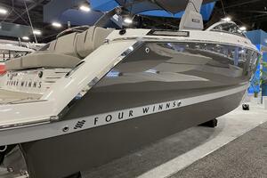 26ft Four Winns Yacht For Sale
