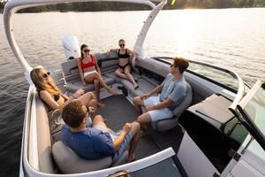 26ft Four Winns Yacht For Sale