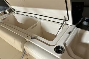 33ft Grady White Yacht For Sale
