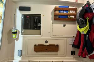 33ft Grady White Yacht For Sale