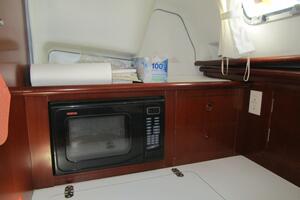 Querida 33ft Beneteau Yacht For Sale