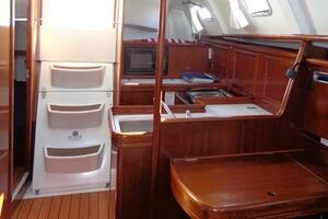 Querida 33ft Beneteau Yacht For Sale