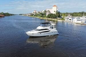 Bella Vita 40ft Meridian Yacht For Sale