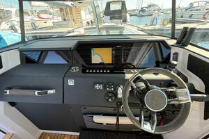 37ft Axopar Yacht For Sale