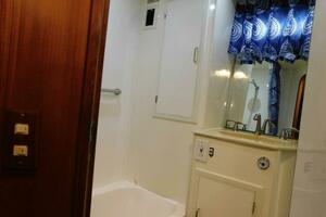 Driftwood 52ft Jefferson Yacht For Sale