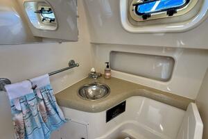 30ft Pursuit Yacht For Sale