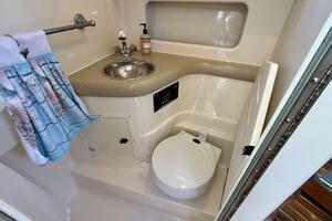 30ft Pursuit Yacht For Sale