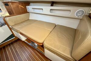 30ft Pursuit Yacht For Sale