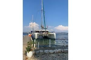 42ft Lagoon Yacht For Sale