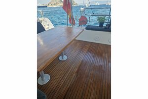 42ft Lagoon Yacht For Sale
