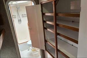 40ft Manta Yacht For Sale