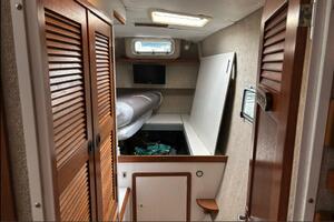 40ft Manta Yacht For Sale