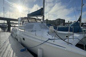 40ft Manta Yacht For Sale