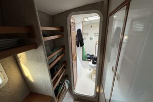 40ft Manta Yacht For Sale