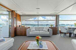 2018 Princess Y75 Motor Yacht thumbnail 11