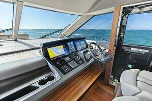 2018 Princess Y75 Motor Yacht thumbnail 21