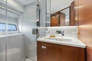 2018 Princess Y75 Motor Yacht thumbnail 37