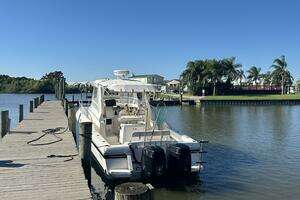 1994 Intrepid 376 Walkaround thumbnail 26