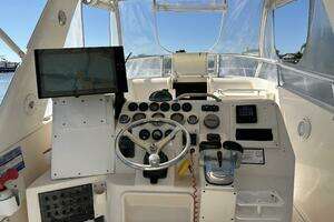1994 Intrepid 376 Walkaround thumbnail 104