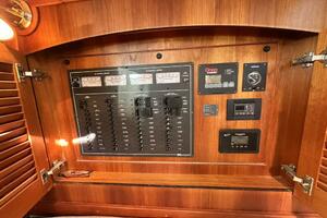 DESTINY 34ft Sabre Yacht For Sale