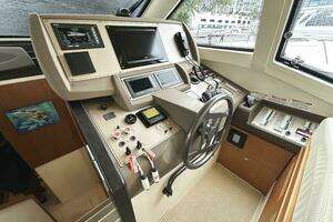 2014 Ferretti Yachts 530 thumbnail 16