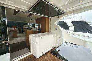 2014 Ferretti Yachts 530 thumbnail 6