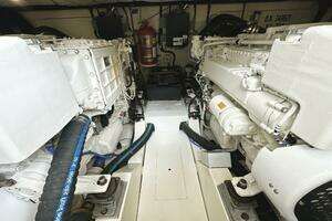2014 Ferretti Yachts 530 thumbnail 61