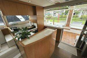 2014 Ferretti Yachts 530 thumbnail 7
