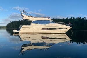 2018 Prestige 460 Fly thumbnail 1