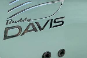31ft Buddy Davis Yacht For Sale