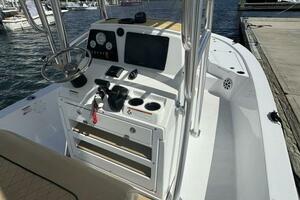 23ft Sportsman Yacht For Sale