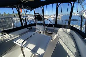 Monarch 35ft Hunter Yacht For Sale