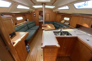 Monarch 35ft Hunter Yacht For Sale