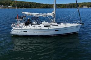 Monarch 35ft Hunter Yacht For Sale