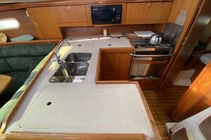 Monarch 35ft Hunter Yacht For Sale