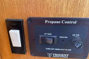 Monarch 35ft Hunter Yacht For Sale