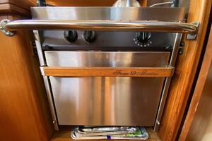 Monarch 35ft Hunter Yacht For Sale