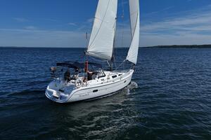 Monarch 35ft Hunter Yacht For Sale