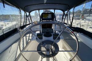 Monarch 35ft Hunter Yacht For Sale
