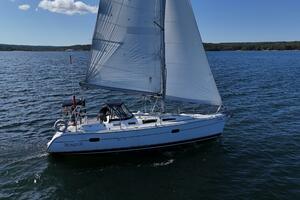 Monarch 35ft Hunter Yacht For Sale