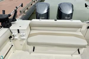 28ft Pursuit Yacht For Sale