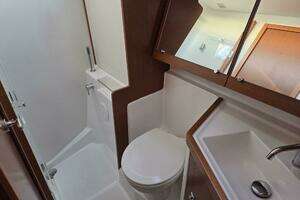 2014 Beneteau Oceanis 41 thumbnail 6