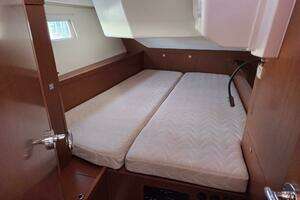 2014 Beneteau Oceanis 41 thumbnail 5