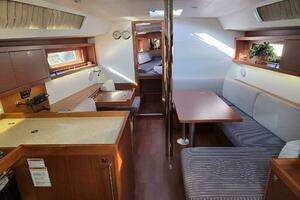 2014 Beneteau Oceanis 41 thumbnail 2